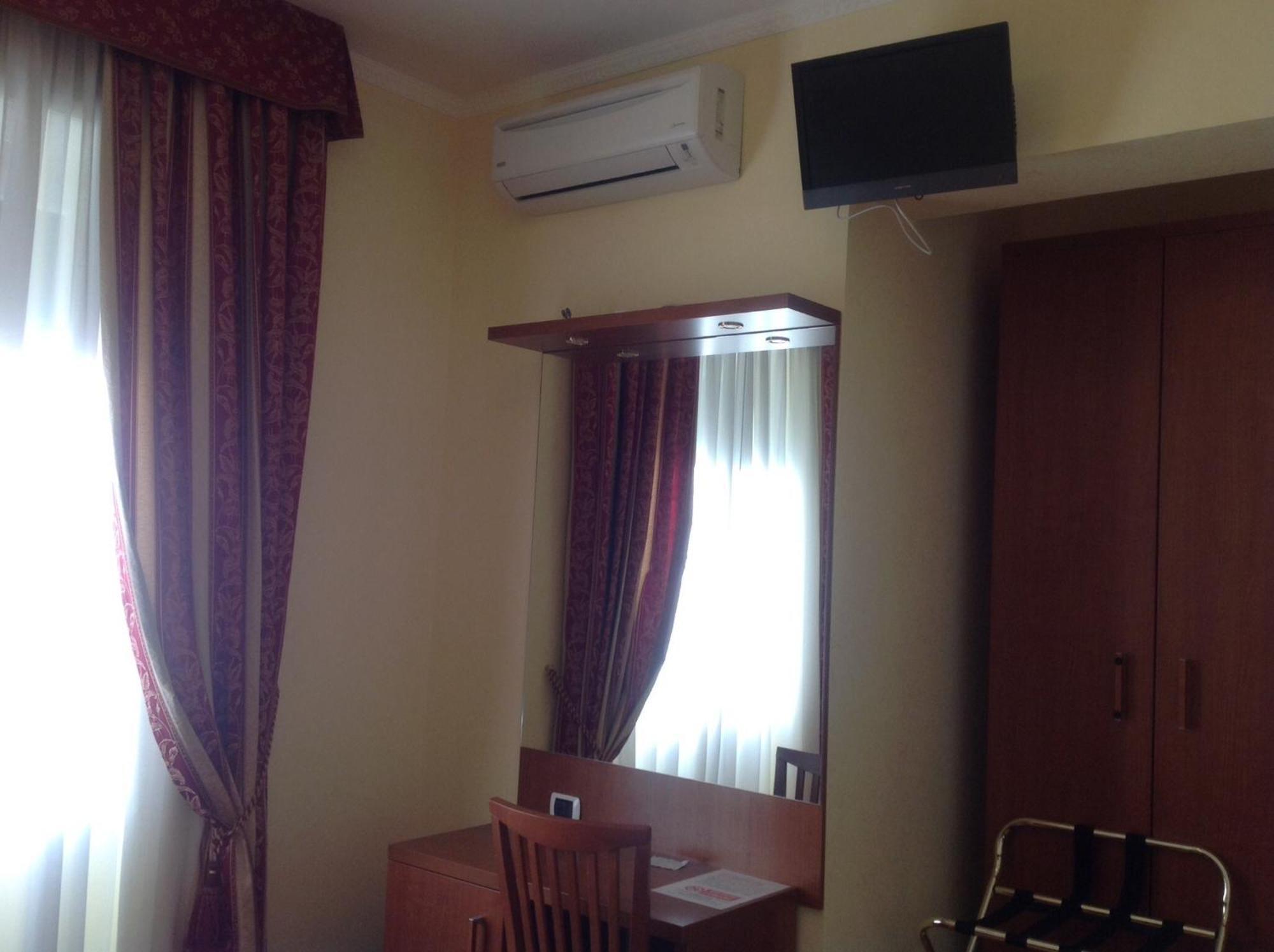 Residenza Fermi Hotel Rome Bilik gambar