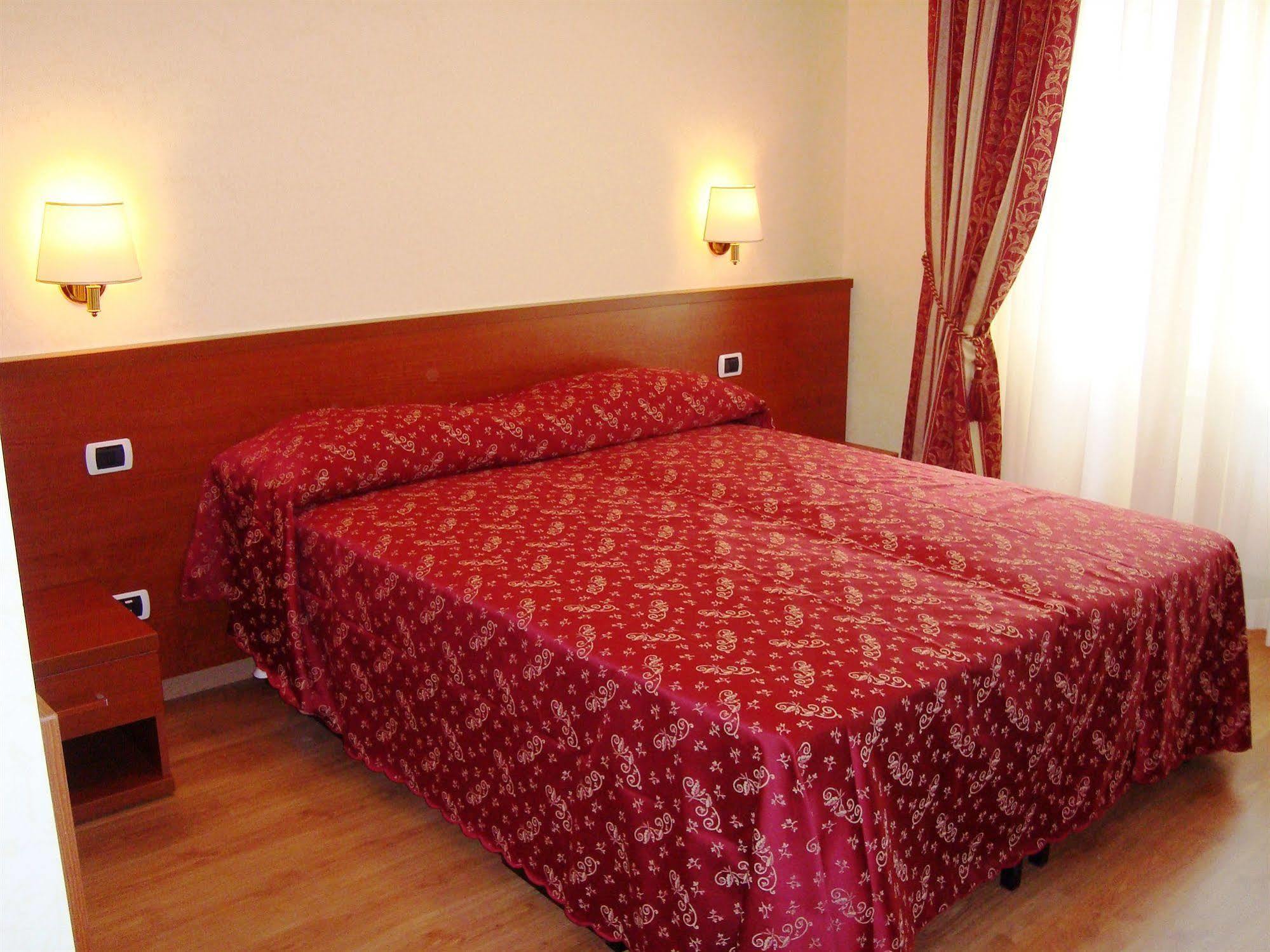 Residenza Fermi Hotel Rome Luaran gambar