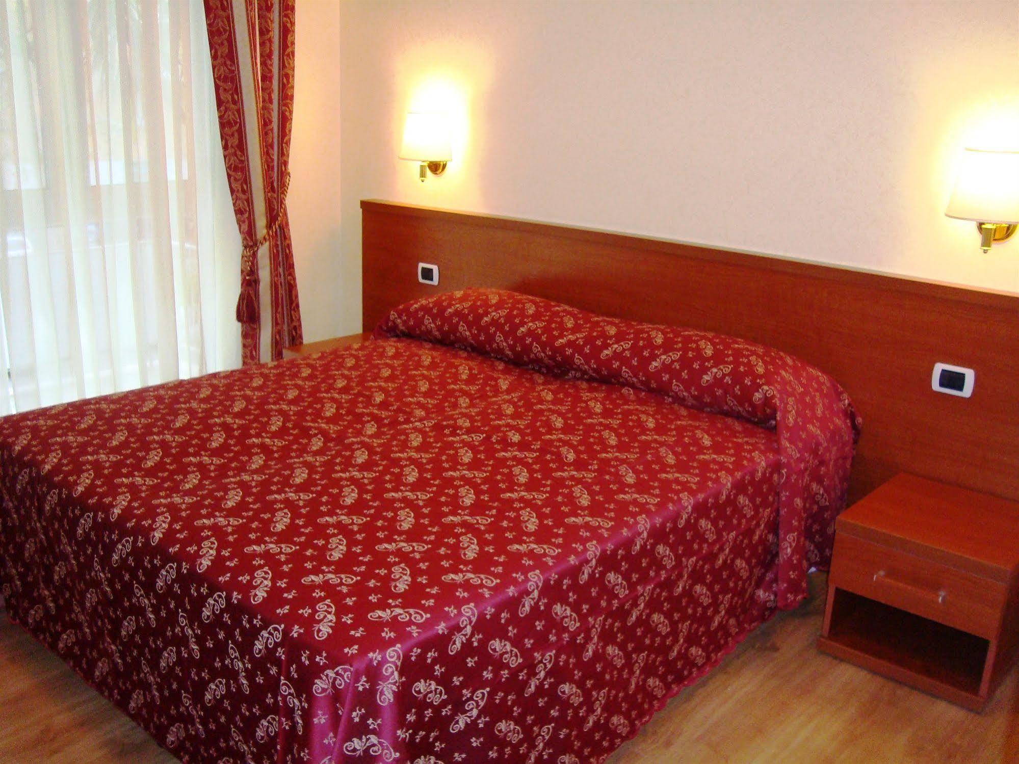 Residenza Fermi Hotel Rome Luaran gambar